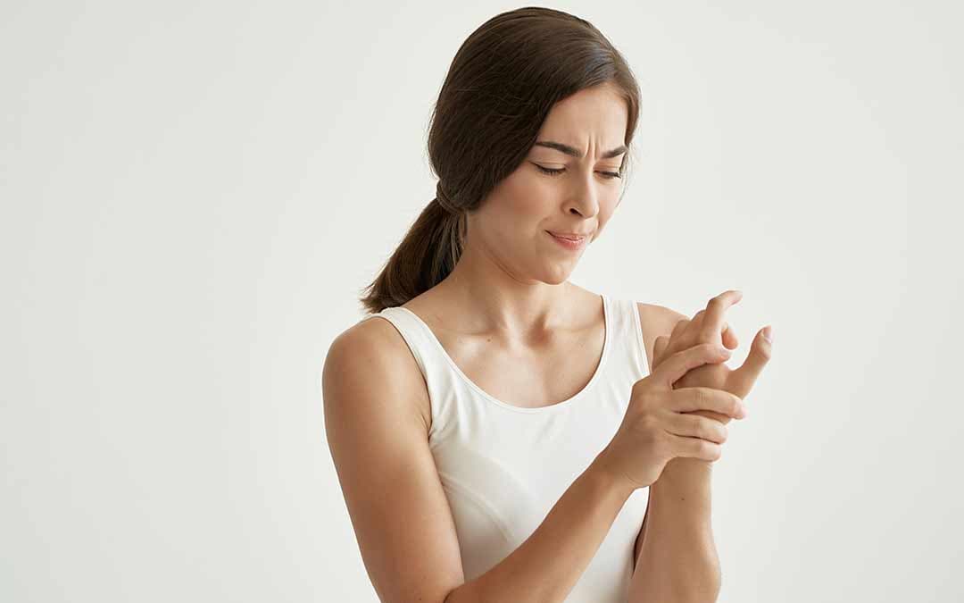 7 Early Signs Of Arthritis You Should Look Out For