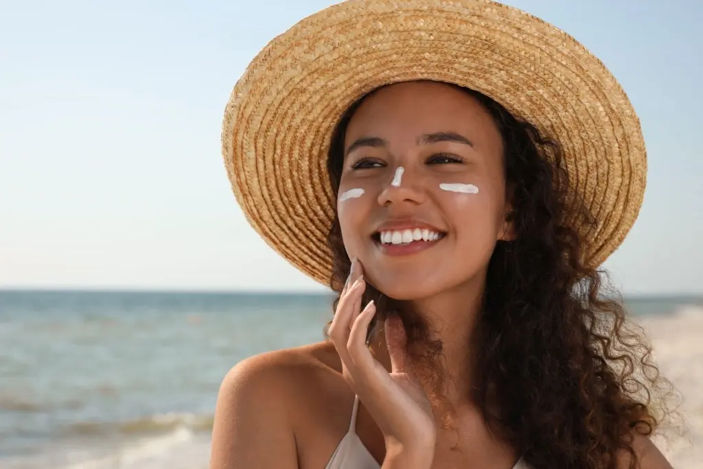 Sunscreen for Hyperpigmentation: How to Choose, Apply & Prevent Dark Spots