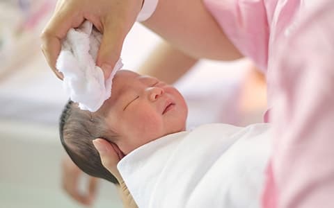 Common symptoms of cradle cap parents should not ignore
