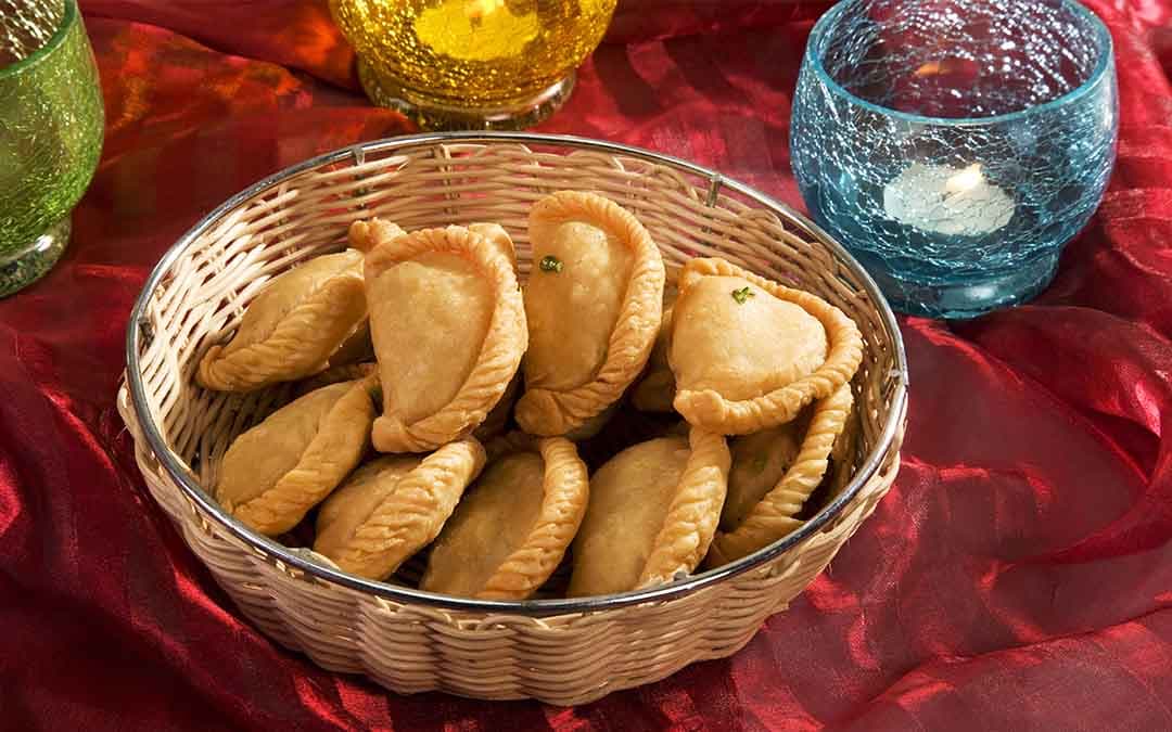 7 Healthy Snacks That Are A Must-Try This Holi