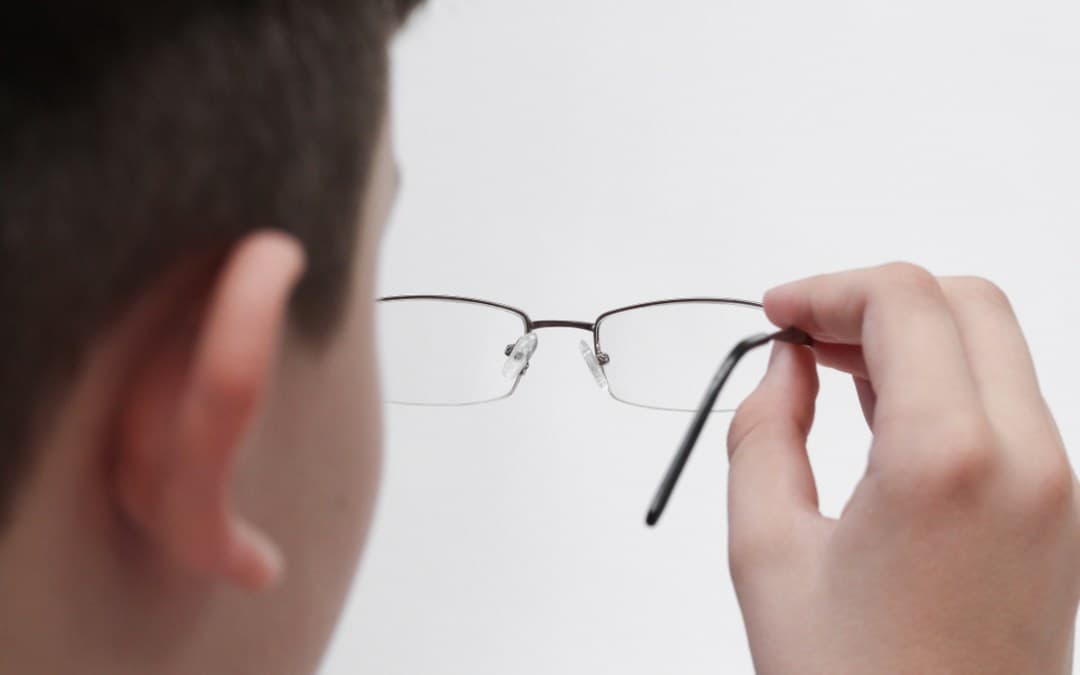 Glaucoma Signs: How To Tell If You Have This Eye Condition