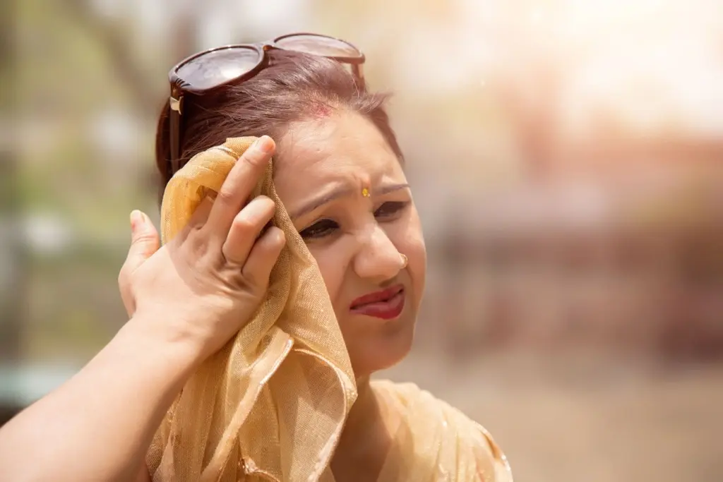 Skincare After Sunburn: Soothing Redness and Preventing Peeling